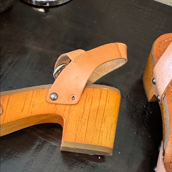 Lucky Brand Hollie Tan Clog Sandals 7 - Picture 7 of 8